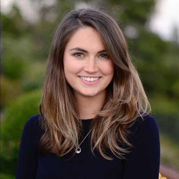 Like this to bookmark my closet! 🌞 - Picture 3 of 8